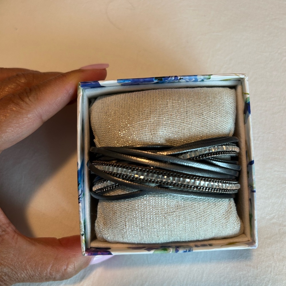 NAKAMOL CHICAGO • Silver Diamond Wrap Bracelet •